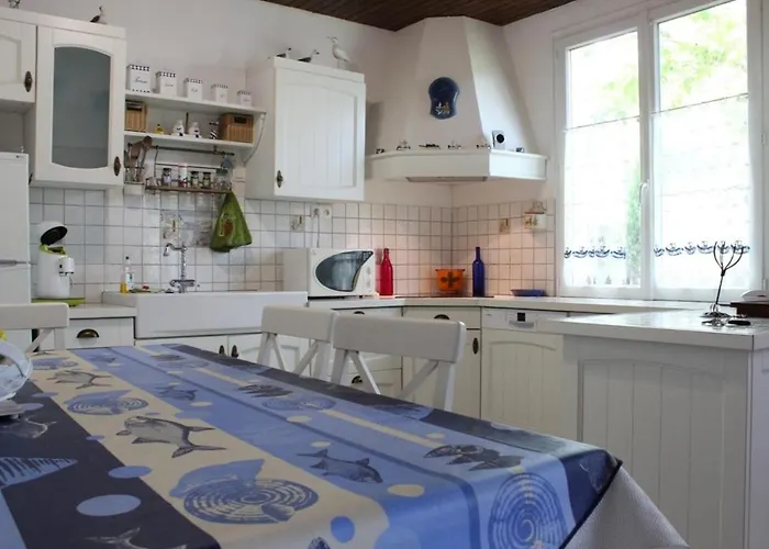 Maison 3 Pieces 4 Couchages - - Gvo000-011 *